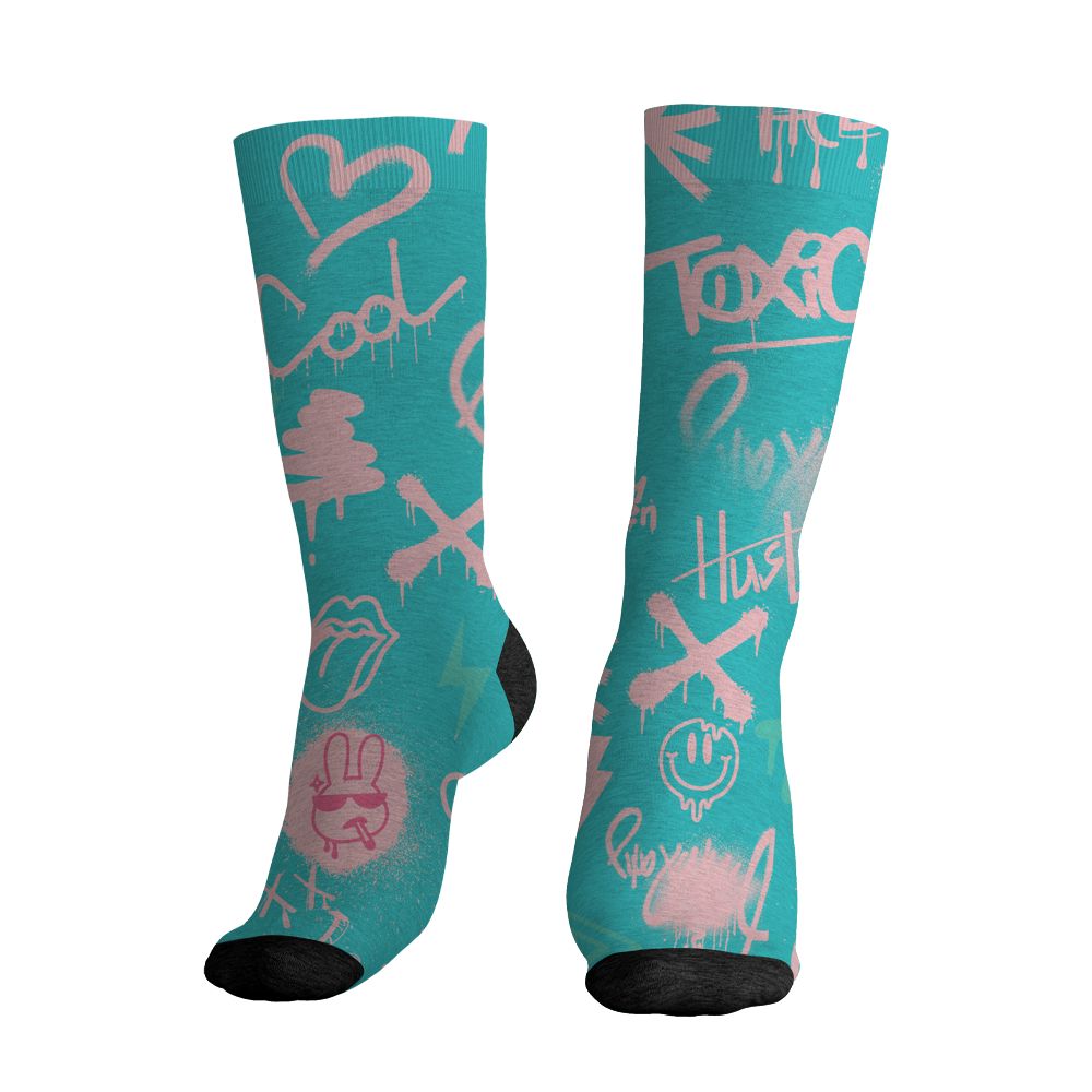 Retro-Doernbecher-Jillian-6s-NastyJamz-Socks-Match-Graffiti-King-All-Over-Print-Doodle-Style