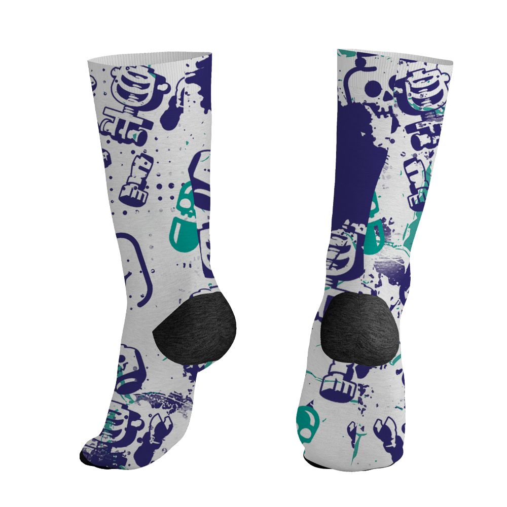 Grape-5s-NastyJamz-Socks-Match-Glowing-Heart-Inside-All-Over-Print