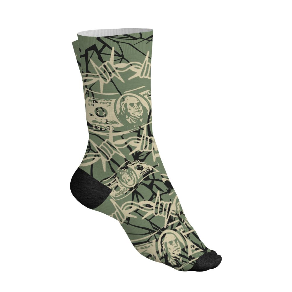 Undefeated-4s-NastyJamz-Socks-Match-Doubt-Kills-Dreams-All-Over-Print