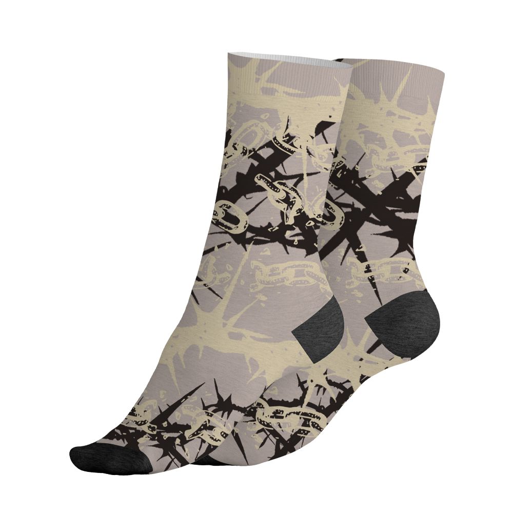 While-You-Were-Sleeping-4s-NastyJamz-Socks-Match-Chain-Breaker-All-Over-Print