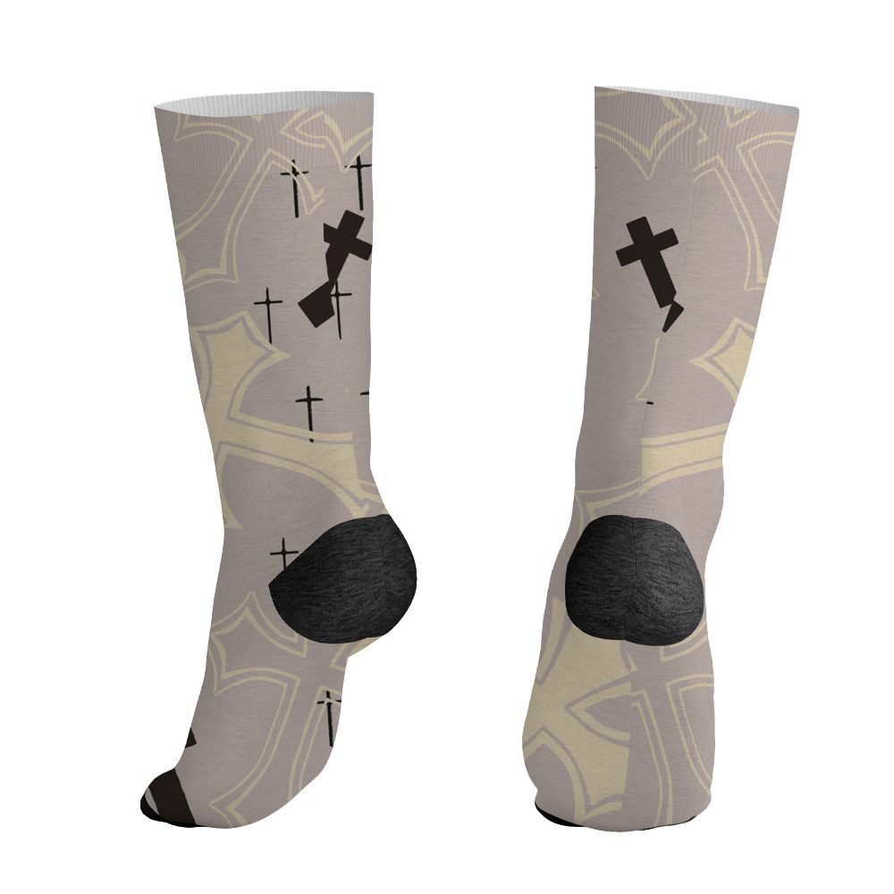While-You-Were-Sleeping-4s-NastyJamz-Socks-Match-God-Got-Me-All-Over-Print