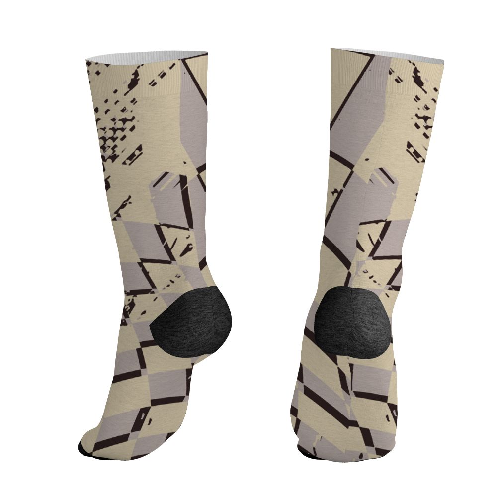 While-You-Were-Sleeping-4s-NastyJamz-Socks-Match-Kream-Sneaker-All-Over-Print