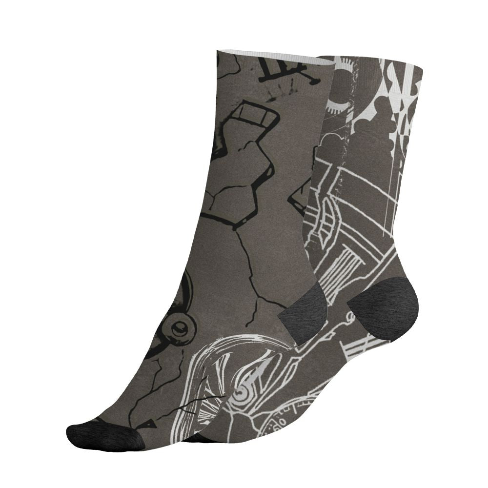 Cave-Stone-4s-NastyJamz-Socks-Match-Pattern-Broken-Time-All-Over-Print