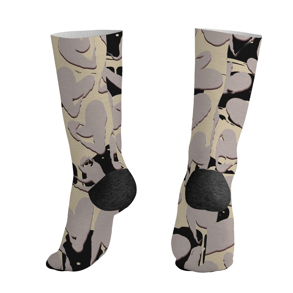 While-You-Were-Sleeping-4s-NastyJamz-Socks-Match-Heart-Flow