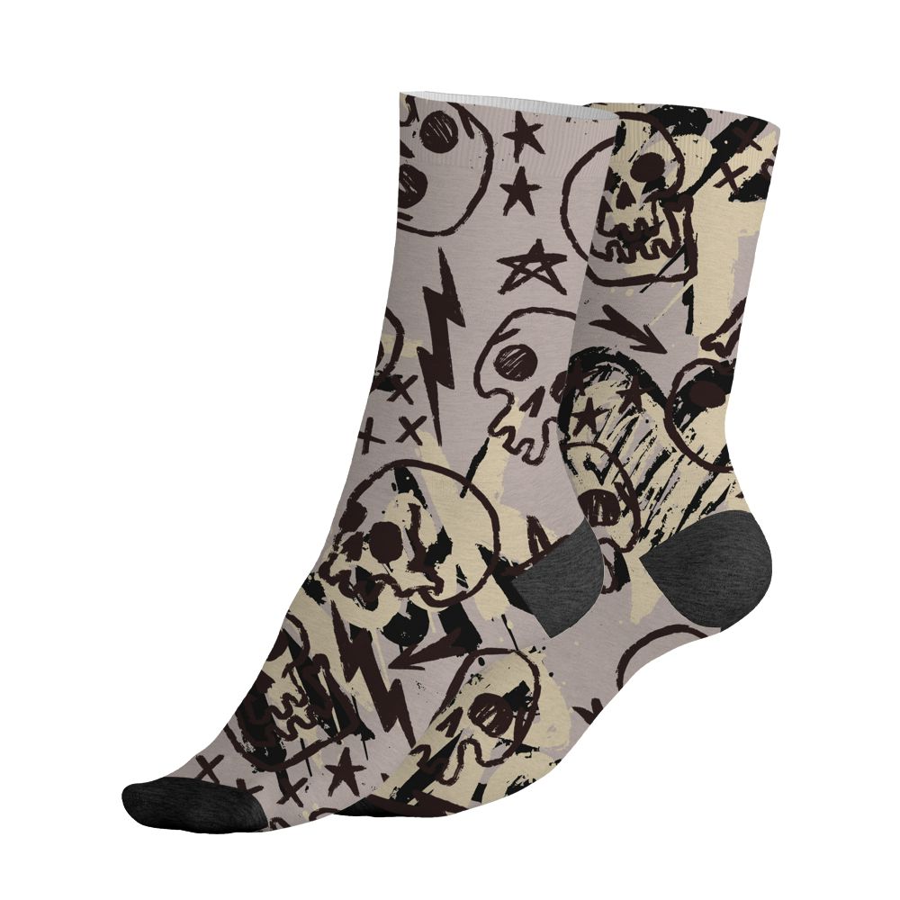 While-You-Were-Sleeping-4s-NastyJamz-Socks-Match-Love-Rock-Pattern-All-Over-Print