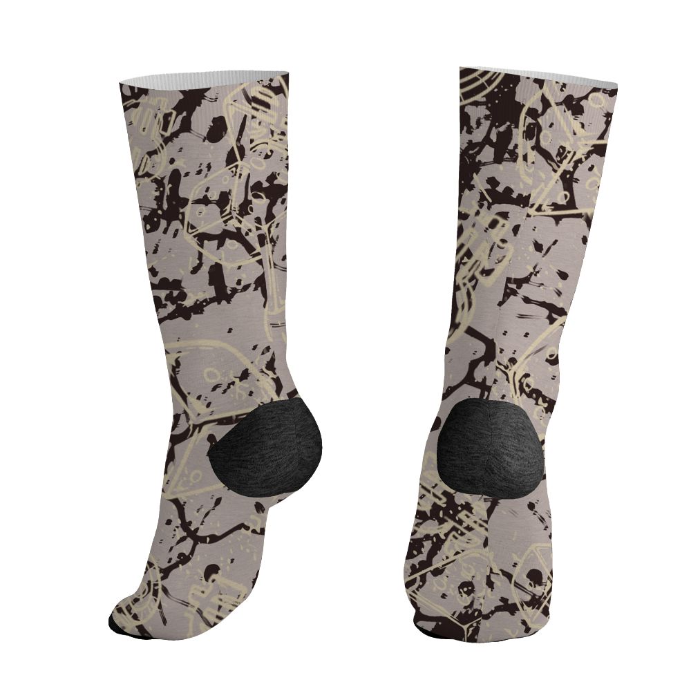 While-You-Were-Sleeping-4s-NastyJamz-Socks-Match-Hustle-Casino-BER-All-Over-Print