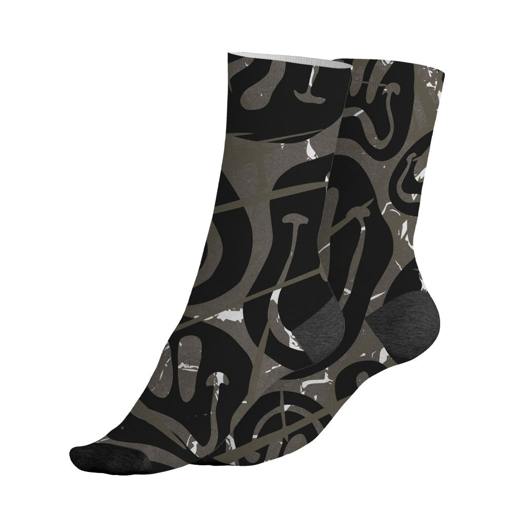 Cave-Stone-4s-NastyJamz-Socks-Match-Smile-Through-The-Pain-All-Over-Print