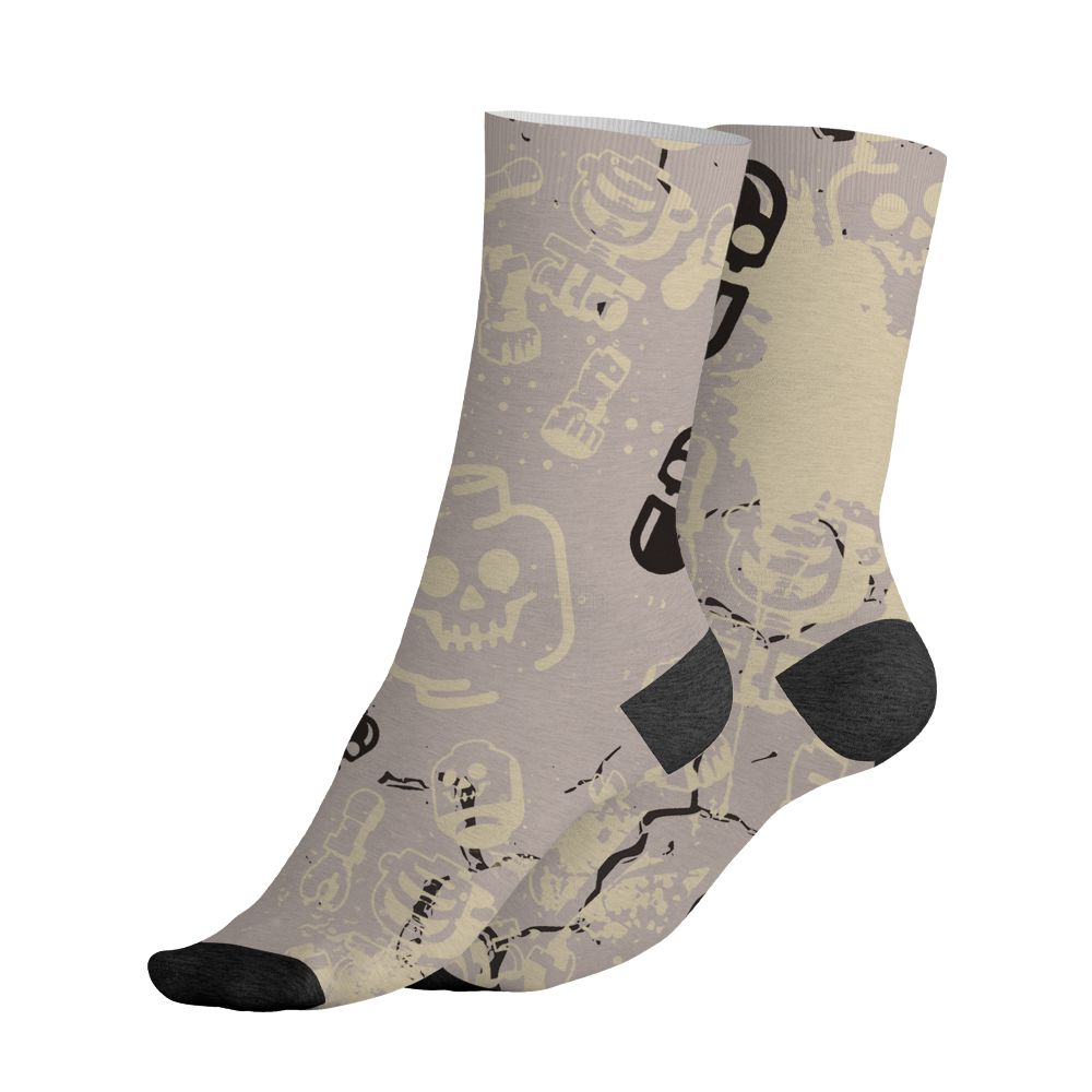 While-You-Were-Sleeping-4s-NastyJamz-Socks-Match-Glowing-Heart-Inside-All-Over-Print