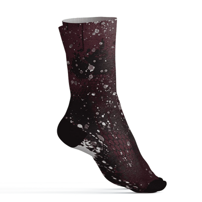 VaporMax-Night-Maron-Burgundy-Socks-Match-23-Painted-Graffiti