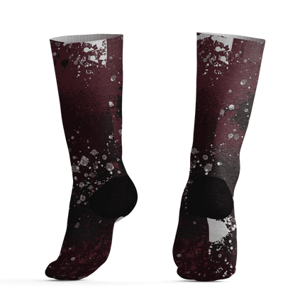 VaporMax-Night-Maron-Burgundy-Socks-Match-23-Painted-Graffiti
