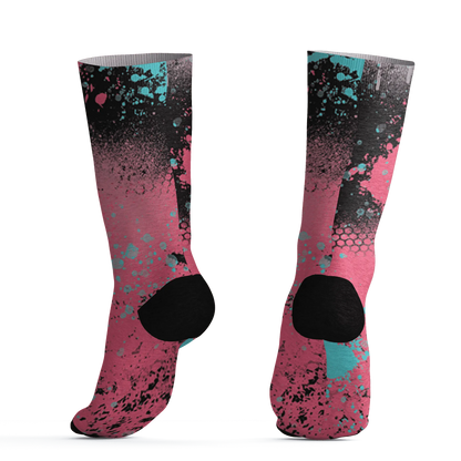 VaporMax-Plus-South-Beach-Socks-Match-23-Painted-Graffiti
