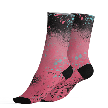 VaporMax-Plus-South-Beach-Socks-Match-23-Painted-Graffiti