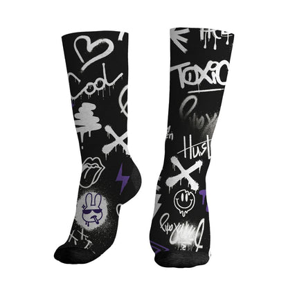 AM-CB-94-Black-Pure-Purple-NastyJamz-Socks-Match-Graffiti-King-All-Over-Print-Doodle-Style