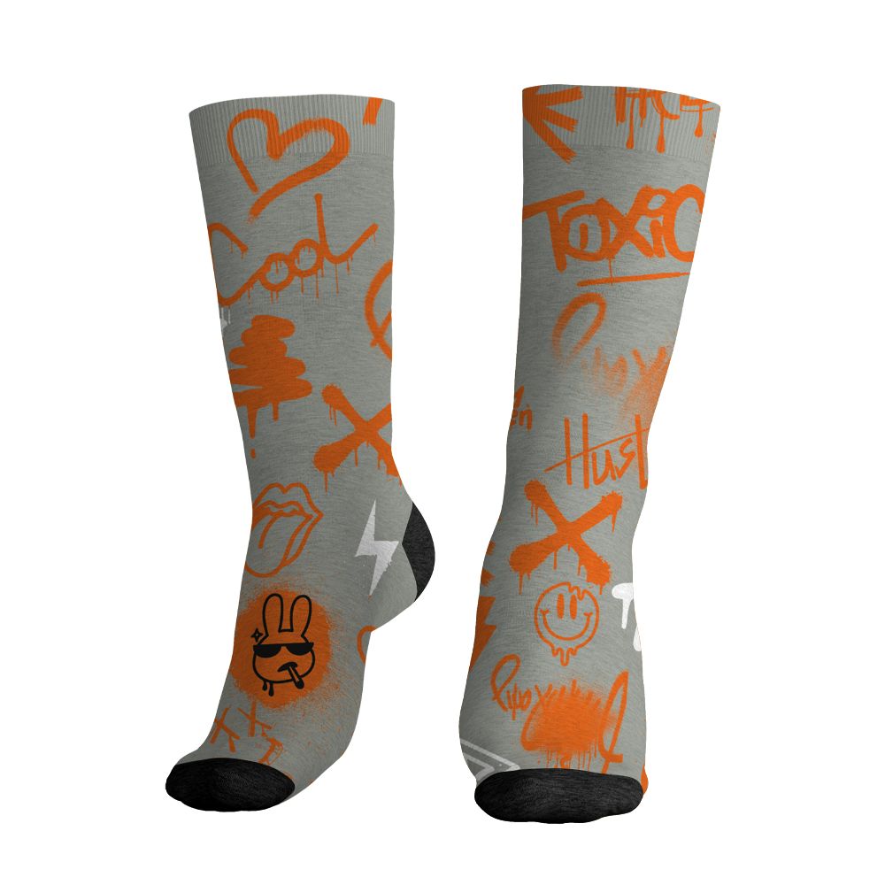 AM-95-OG-Bright-Mandarin-NastyJamz-Socks-Match-Graffiti-King-All-Over-Print-Doodle-Style