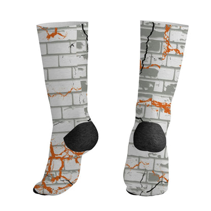 AM-95-OG-Bright-Mandarin-NastyJamz-Socks-Match-Hard-Times-3D-All-Over-Print