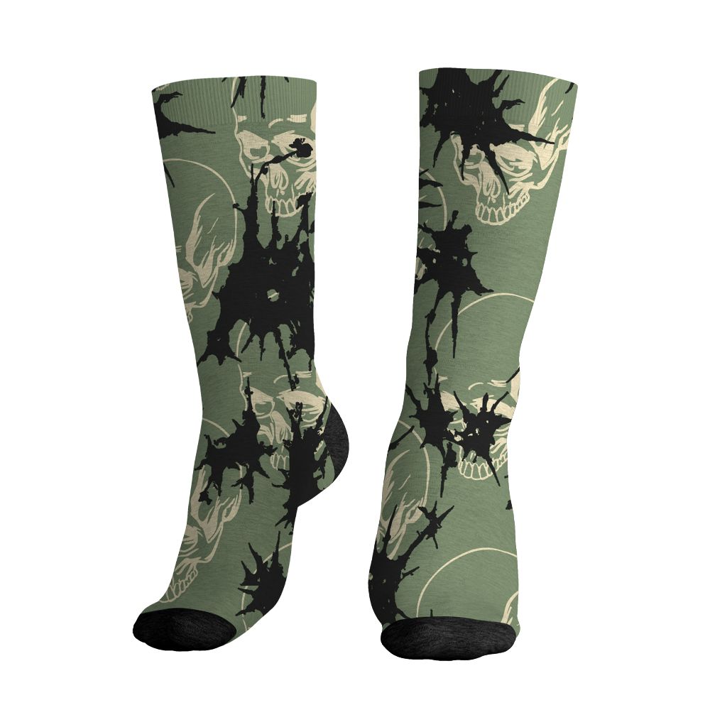 Undefeated-4s-NastyJamz-Socks-Match-Dirty-Love-Skull-All-Over-Print
