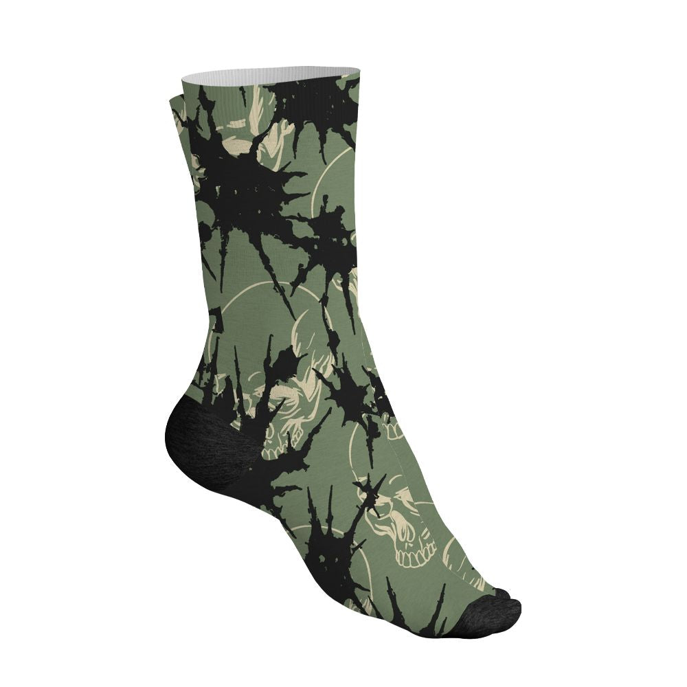 Undefeated-4s-NastyJamz-Socks-Match-Dirty-Love-Skull-All-Over-Print