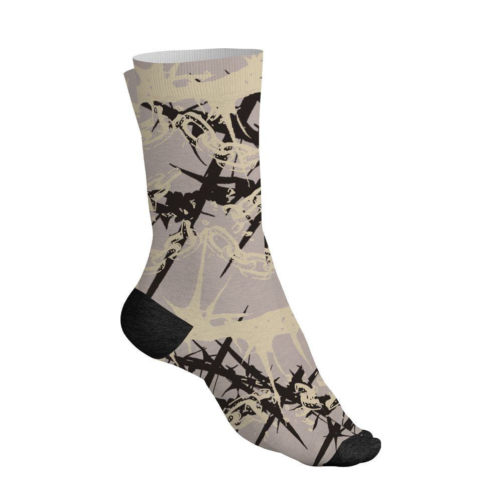 While-You-Were-Sleeping-4s-NastyJamz-Socks-Match-Chain-Breaker-All-Over-Print