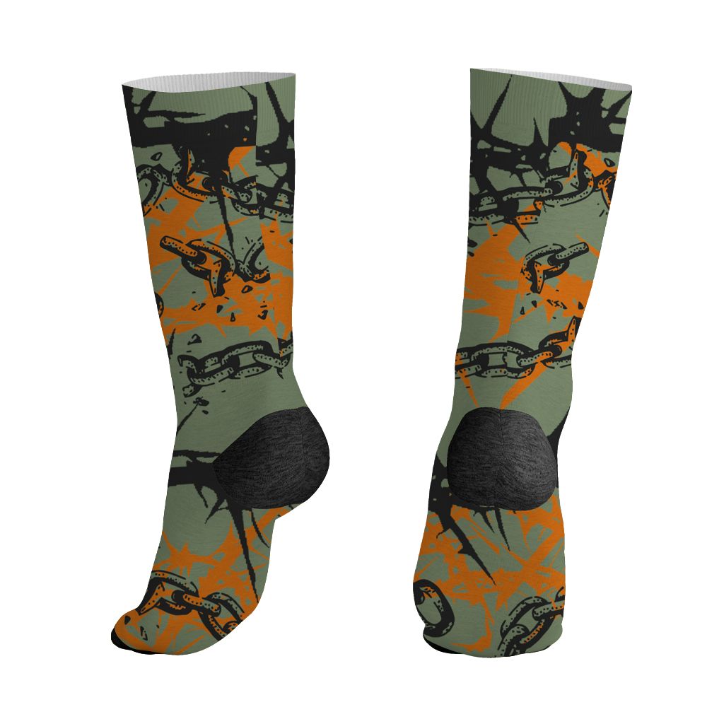 Undefeated-4s-NastyJamz-Socks-Match-Chain-Breaker-All-Over-Print