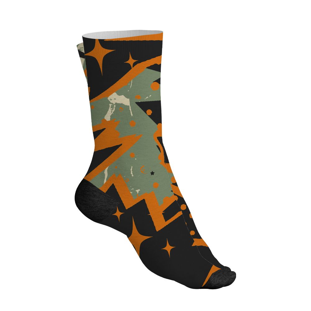 Undefeated-4s-NastyJamz-Socks-Match-Pain-Into-Power-All-Over-Print