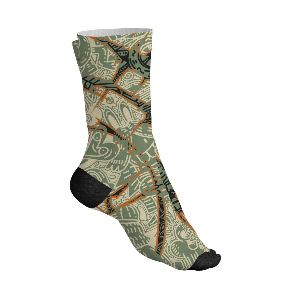 Undefeated-4s-NastyJamz-Socks-Match-Back-To-School-Pattern-All-Over-Print