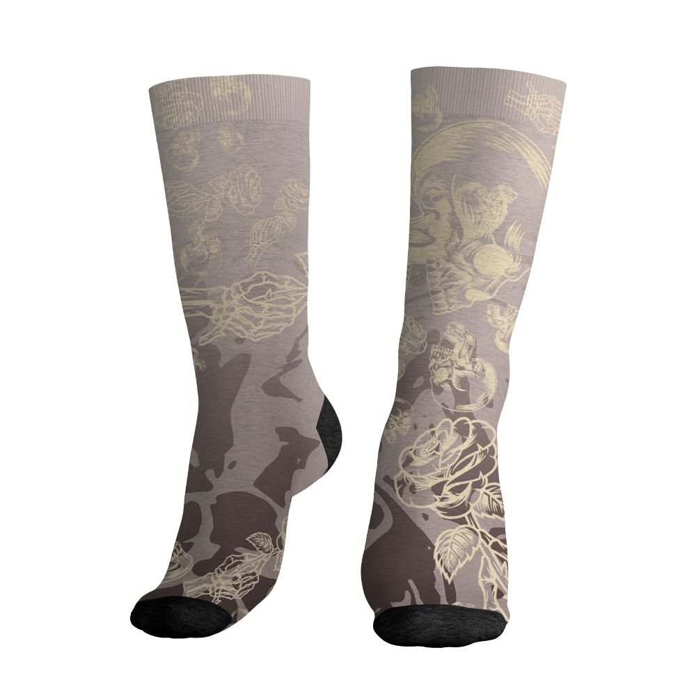 While-You-Were-Sleeping-4s-NastyJamz-Socks-Match-Skulls-Pattern-All-Over-Print