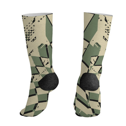 Undefeated-4s-NastyJamz-Socks-Match-Kream-Sneaker-All-Over-Print