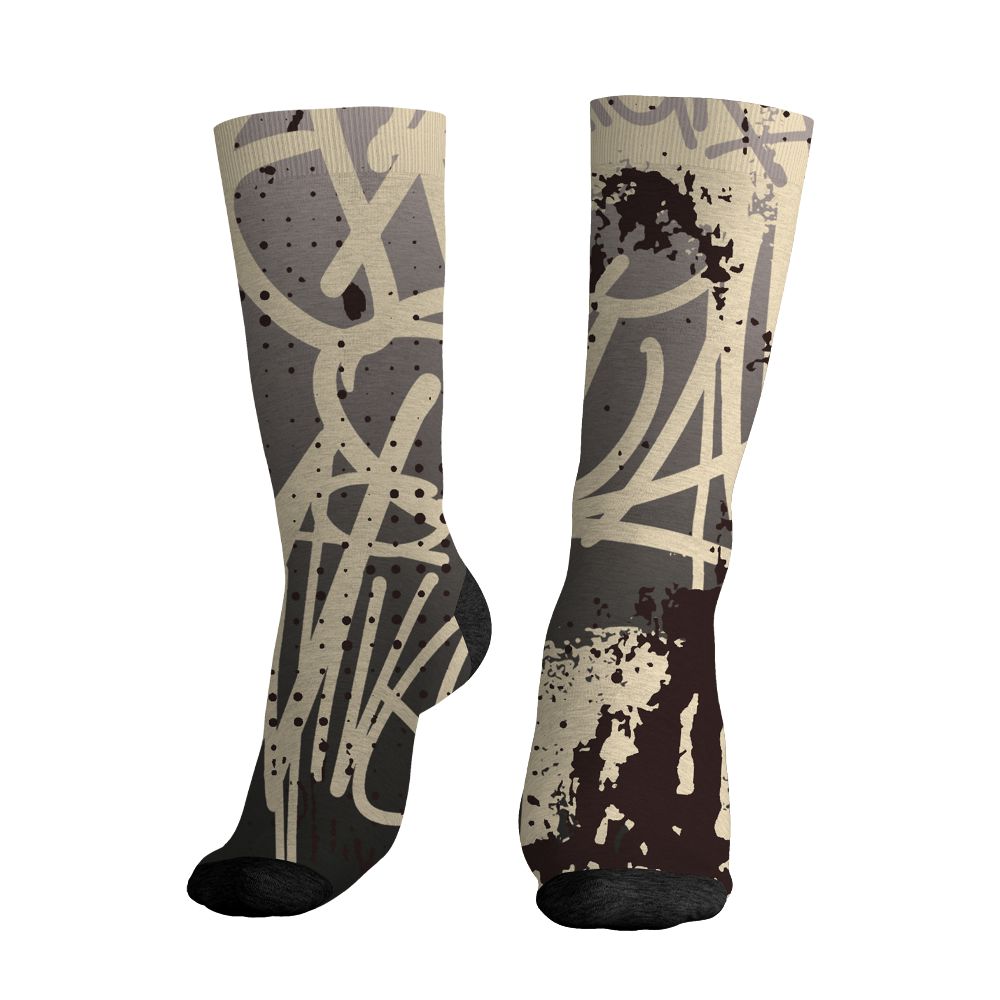 While-You-Were-Sleeping-4s-NastyJamz-Socks-Match-Its-The-Kicks-All-Over-Print