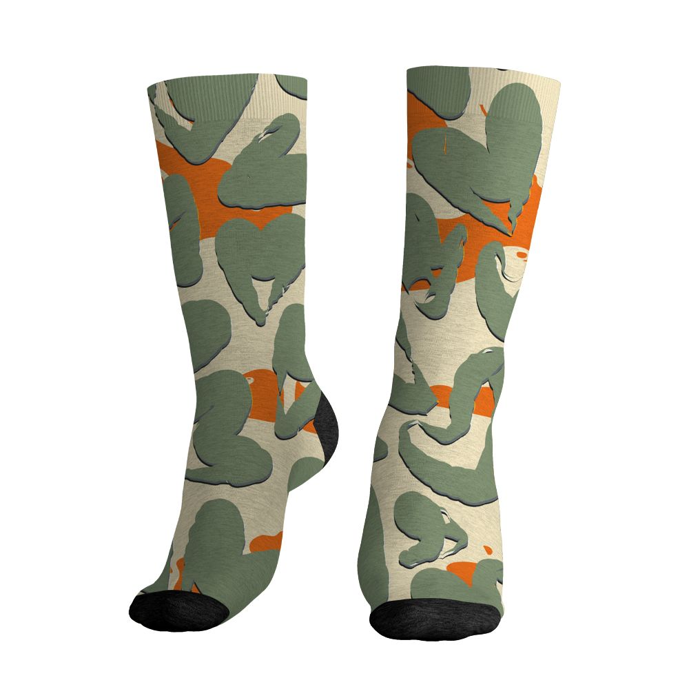 Undefeated-4s-NastyJamz-Socks-Match-Heart-Flow-All-Over-Print