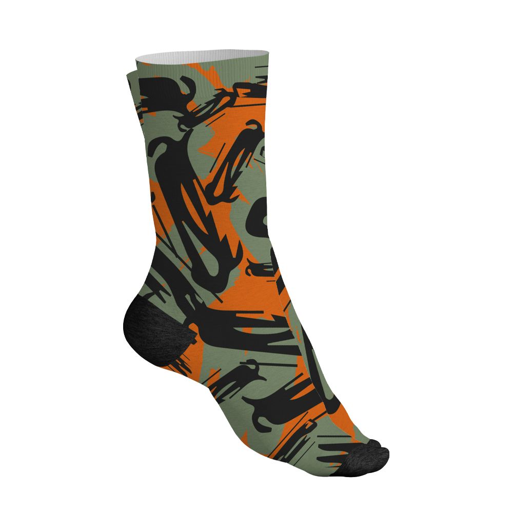 Undefeated-4s-NastyJamz-Socks-Match-Pattern-Money-Tree-All-Over-Print