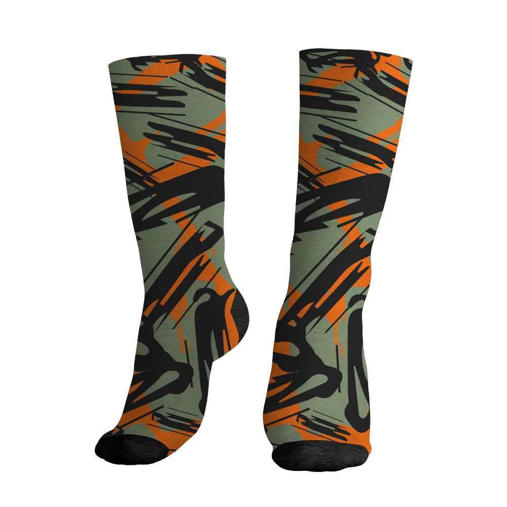 Undefeated-4s-NastyJamz-Socks-Match-Pattern-Money-Tree-All-Over-Print