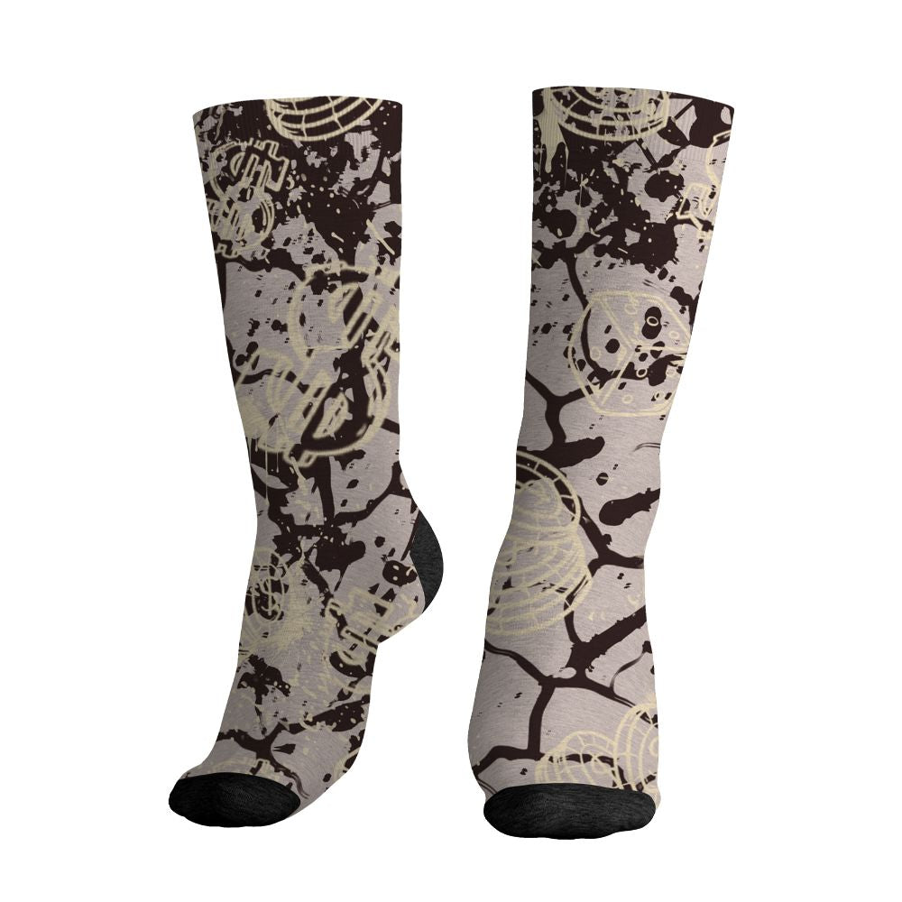 While-You-Were-Sleeping-4s-NastyJamz-Socks-Match-Hustle-Casino-BER-All-Over-Print