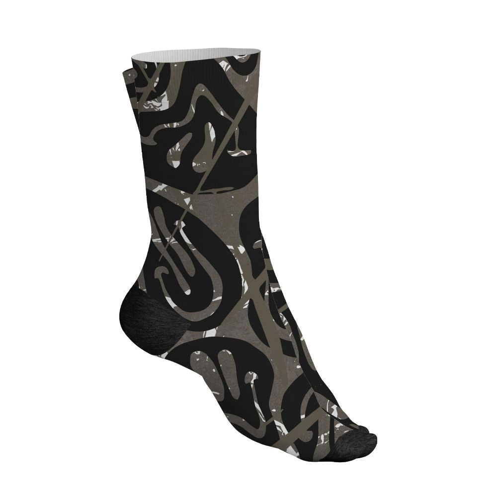 Cave-Stone-4s-NastyJamz-Socks-Match-Smile-Through-The-Pain-All-Over-Print