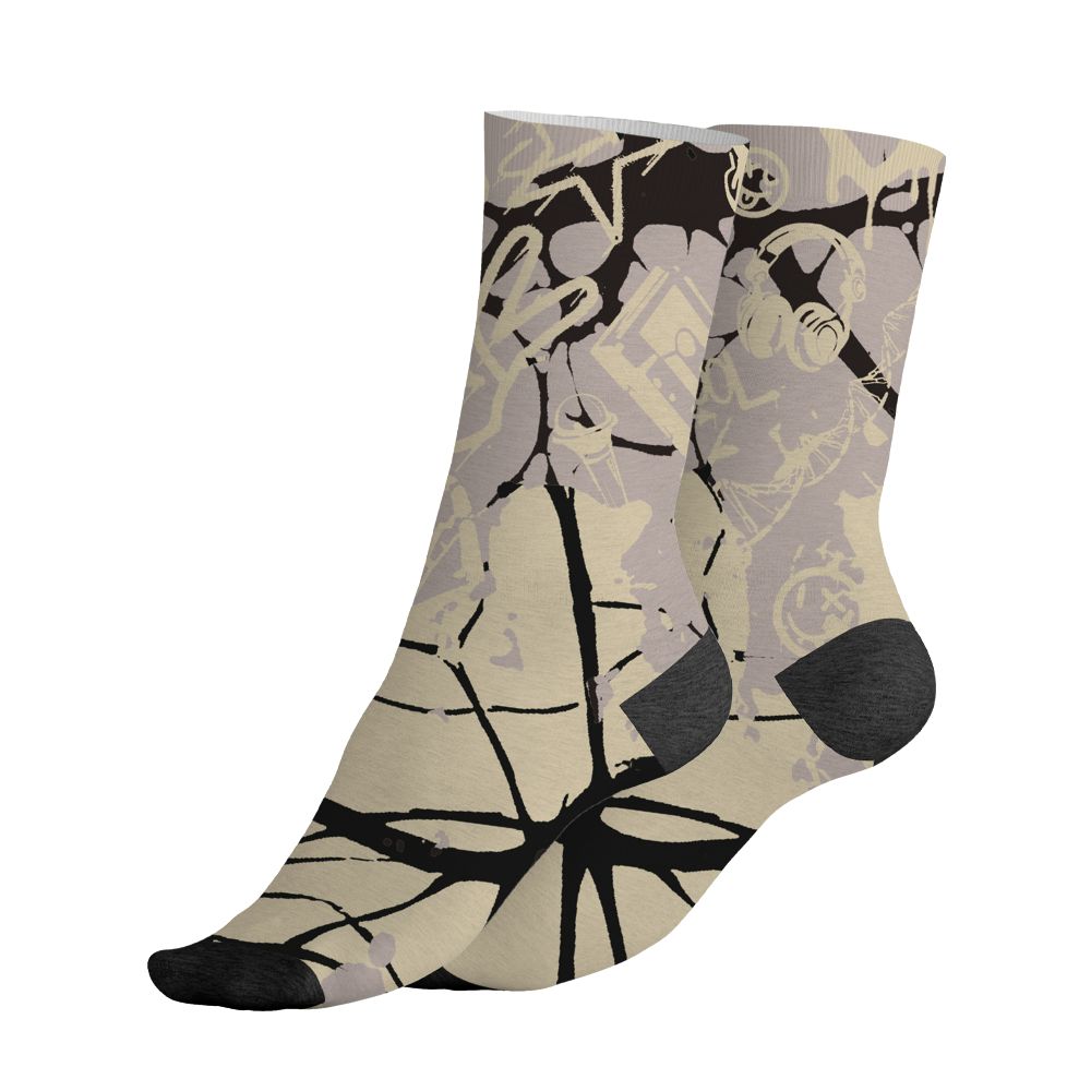 While-You-Were-Sleeping-4s-NastyJamz-Socks-Match-Pattern-Dna-Graffiti-All-Over-Print