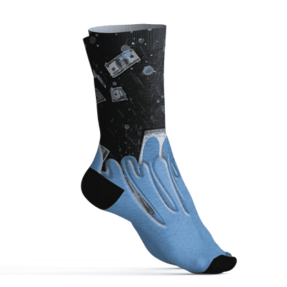 AM-Plus-Black-Univercitii-Blue-Socks-Match-BER-Dollar-3D