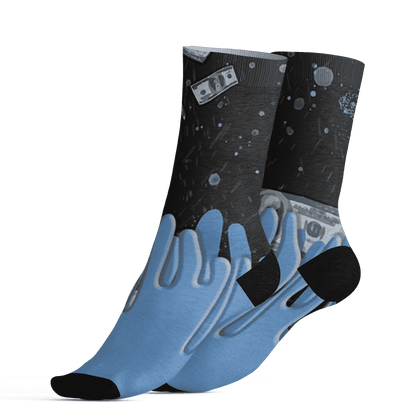 AM-Plus-Black-Univercitii-Blue-Socks-Match-BER-Dollar-3D