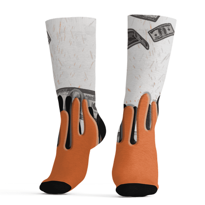 AM-TW-White-Orange-Socks-Match-BER-Dollar-3D