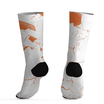 AM-TW-White-Orange-Socks-Match-Got-Em-3D