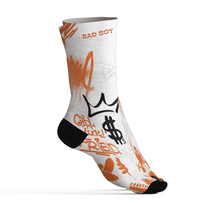 AM-TW-White-Orange-Socks-Match-Graffiti-King-3D-Doodle-Style