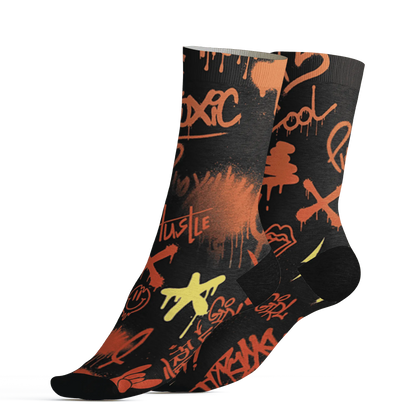VaporMax-Crimson-Total-Orange-Plus-Socks-Match-Graffiti-King-3D-Doodle-Style