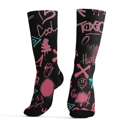 VaporMax-Plus-South-Beach-Socks-Match-Graffiti-King-3D-Doodle-Style