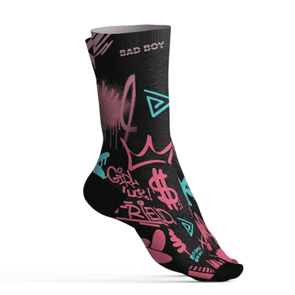 VaporMax-Plus-South-Beach-Socks-Match-Graffiti-King-3D-Doodle-Style