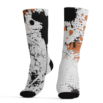 AM-TW-White-Orange-Socks-Match-Hustle-Move-In-Silence-3D