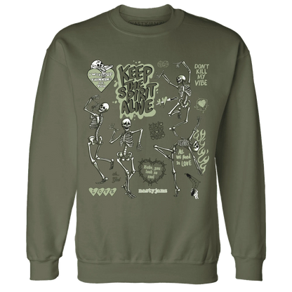 VaporMax-Plus-Alligator-Sweatshirt-Match-Keep-The-Spirit-Alive