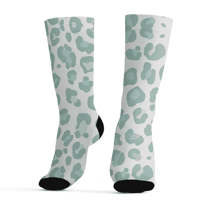 AF-1-Low-Jade-Ice-White-Socks-Match-Leopard-Pattern-3D