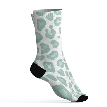 AF-1-Low-Jade-Ice-White-Socks-Match-Leopard-Pattern-3D