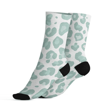 AF-1-Low-Jade-Ice-White-Socks-Match-Leopard-Pattern-3D
