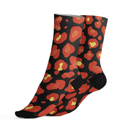 VaporMax-Crimson-Total-Orange-Plus-Socks-Match-Leopard-Pattern-3D