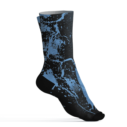 AM-Plus-Black-Univercitii-Blue-Socks-Match-MO-sneaker-3D