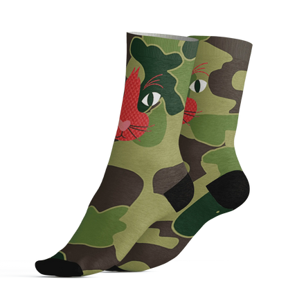 AM-90-Dark-Sage-Solar-Red-NastyJamz-Socks-Match-Meow-3D